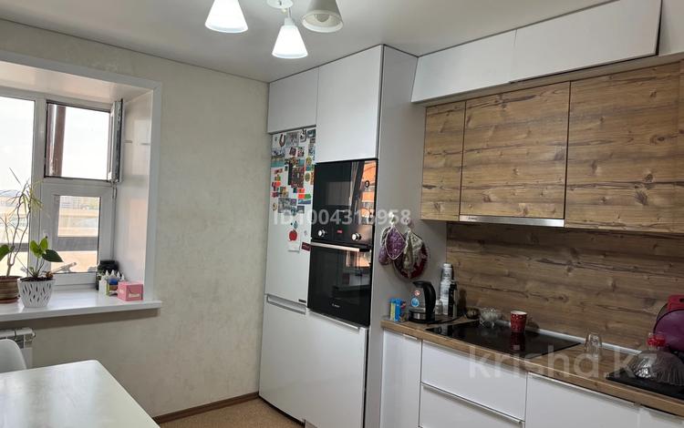 3-бөлмелі пәтер · 86 м² · 7/9 қабат, Жамбыла 80, бағасы: 45 млн ₸ в Петропавловске — фото 2