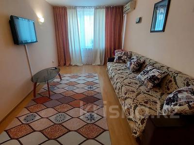 2-комнатная квартира · 48 м² · 4/5 этаж, Азаттык 99а — Атамбаева за 13 000 ₸ в Атырау