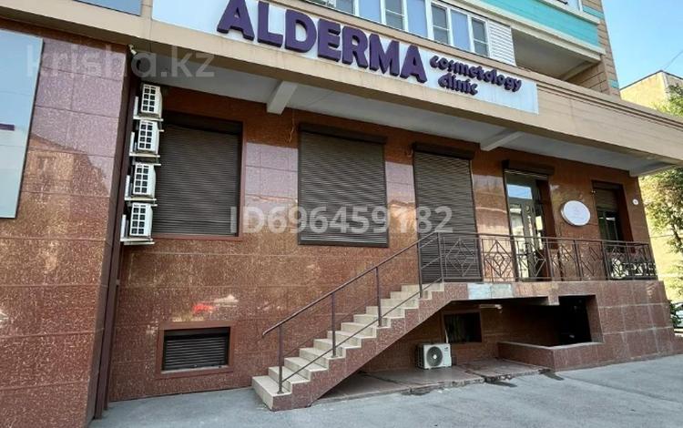Свободное назначение, офисы, магазины и бутики, салоны красоты, фитнес и спорт, медцентры и аптеки, образование, развлечения, кабинеты и рабочие места · 69 м² за 1 млн 〒 в Алматы — фото 2