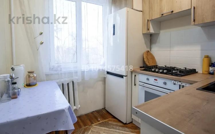 3-комнатная квартира · 60 м² · 3/4 этаж, мкр №4 4 — Абая Алтынсарина за 42 млн ₸ в Алматы, Ауэзовский р-н — фото 2