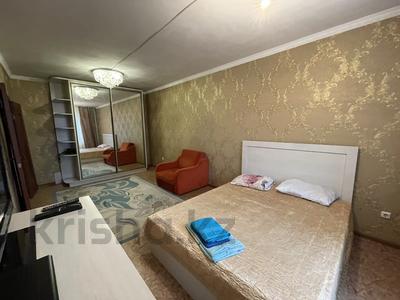 1-бөлмелі пәтер, 48 м², 5/7 қабат тәулігіне, Коктем 18, бағасы: 8 000 〒 в Талдыкоргане