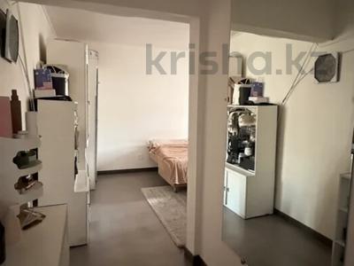 1-комнатная квартира · 33 м² · 4/5 этаж, мкр №11 32 — Шаляпина за 25 млн 〒 в Алматы, Ауэзовский р-н