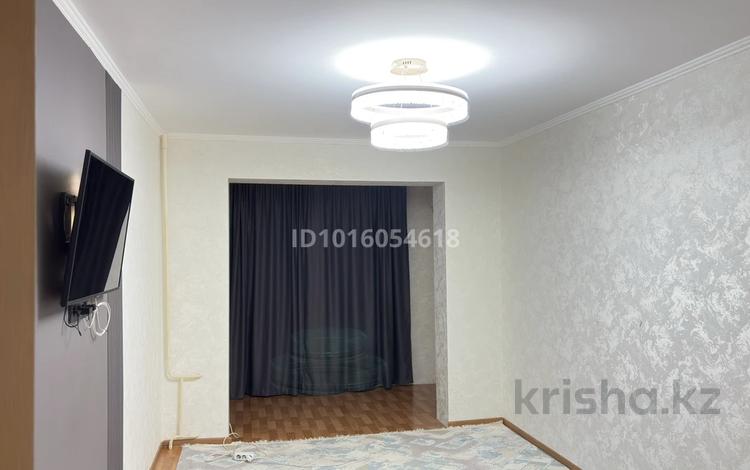3-бөлмелі пәтер · 72 м² · 4/5 қабат, 8-ш/а. 3 — Гостиница Достык, бағасы: 200 000 ₸ в Актау, 8-й мкр — фото 2
