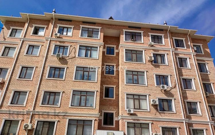 3-бөлмелі пәтер · 72 м² · 2/5 қабат, Ул.40. 18 — ШНОС больница мен Муз мектеп,мемлекттік Сот жанында, бағасы: 30 млн ₸ в Туркестане — фото 2