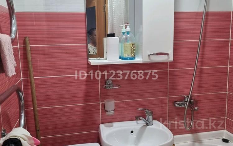 1-бөлмелі пәтер · 42 м² · 4/10 қабат, 4-ш/а. 5, бағасы: 10 000 ₸ в Актау, 4-й мкр — фото 14