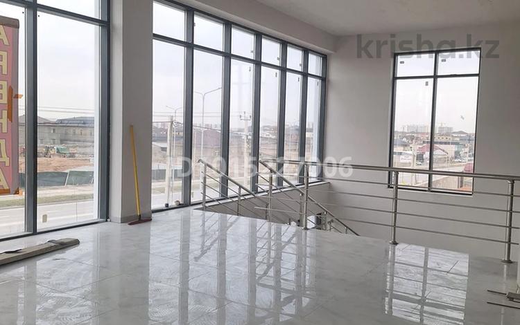 Свободное назначение, офисы, магазины и бутики, склады · 1450 м² за 380 млн ₸ в Шымкенте, Каратауский р-н — фото 2