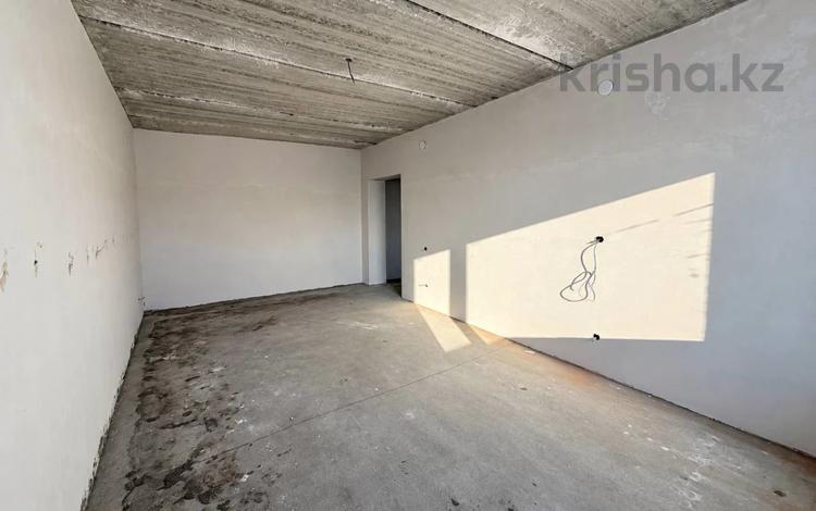 2-бөлмелі пәтер · 74.4 м² · 4/5 қабат, Береке 37, бағасы: 25 млн ₸ в Костанае — фото 2
