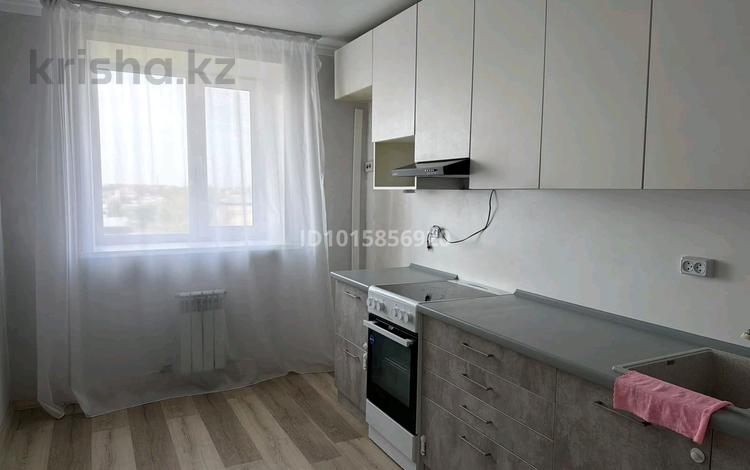 2-бөлмелі пәтер · 65 м² · 4/5 қабат, Строителей, бағасы: 17.8 млн ₸ в Аксу — фото 2