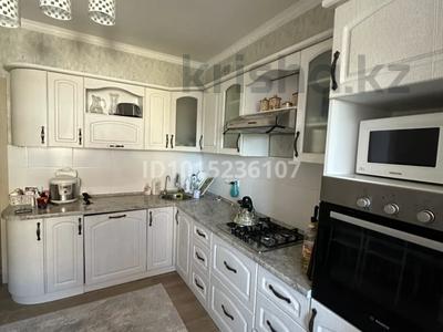 2-бөлмелі пәтер · 65 м² · 4/5 қабат, Бурабай 13 — Жанкожа Батыра, бағасы: 23 млн ₸ в Актобе, мкр. Курмыш