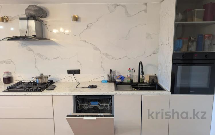 Отдельный дом · 5 комнат · 220 м² · 7 сот., Тлендиева 32 за 51 млн 〒 в Жибек Жолы — фото 27