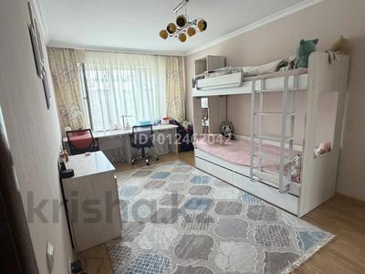 3-бөлмелі пәтер · 63 м² · 5/5 қабат, мкр Алмагуль, Радостовца 271 — Журавлева, бағасы: 49 млн ₸ в Алматы, Бостандыкский р-н