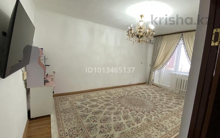 3-бөлмелі пәтер · 74 м² · 5/5 қабат, мкр Арай-2 3, бағасы: 19 млн ₸ в  — фото 2