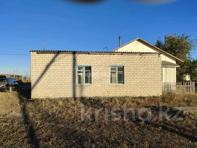 Продажа домов и дачи в Абай обл.: Отдельный дом · 4 комнаты · 120 м² · 20 сот., Ленина 1 — Станция Жалпак за 2.3 млн 〒 Отдельный дом · 4 комнаты · 120 м² · 20 сот., Ленина 1 — Станция Жалпак за 2.3 млн 〒 в Семее