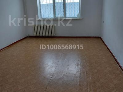 2-комнатная квартира · 102 м² · 1/5 этаж, Астана микрайон — Аль-фараби Толеби Рысбек Батыра за 120 000 〒 в Таразе