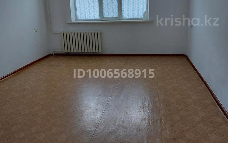 2-комнатная квартира · 102 м² · 1/5 этаж, Астана микрайон — Аль-фараби Толеби Рысбек Батыра за 120 000 〒 в Таразе — фото 2