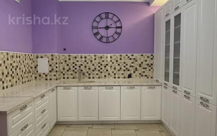 4-бөлмелі пәтер · 160 м² · 3/8 қабат, мкр Мирас, Мкр. Мирас 157, бағасы: 950 000 ₸ в Алматы, Бостандыкский р-н — фото 12