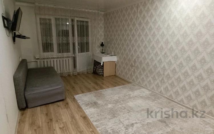 2-комнатная квартира, 45 м², 4/4 этаж, мкр Коктем-2