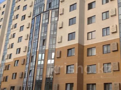 Аренда квартир в Алматы: 2-комнатная квартира · 52 м² · 12/13 этаж · помесячно, Толе би 183/3 — Жарокова за 300 000 〒 2-комнатная квартира · 52 м² · 12/13 этаж · помесячно, Толе би 183/3 — Жарокова за 300 000 〒 в Алматы, Алмалинский р-н