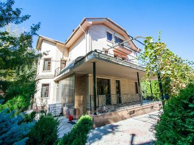 Жеке үй · 7 бөлме · 470 м² · 9 сот., мкр Карагайлы, Козыбасы 61, бағасы: 255 млн 〒 в Алматы, Наурызбайский р-н