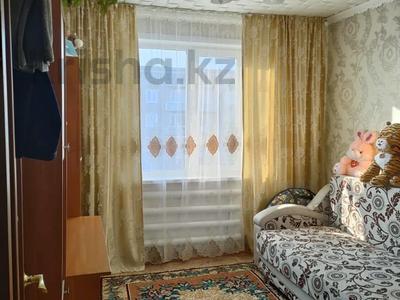 3-комнатная квартира, 66 м², 5/5 этаж, Машиностроителей 8 за 17.4 млн 〒 в Усть-Каменогорске