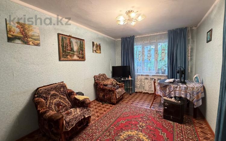 3-бөлмелі пәтер · 56.2 м² · 1/5 қабат, КАРМЕНОВА — ЦЕМПОСЕЛОК, бағасы: 16.5 млн ₸ в Семее — фото 2