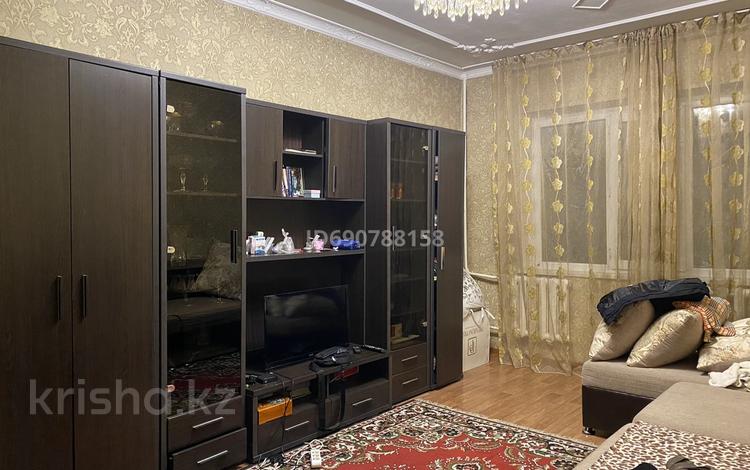 1-комнатная квартира · 45 м² · 3/5 этаж, мкр Айнабулак-4 170 — Рядом магазин Марьям за 170 000 ₸ в Алматы, Жетысуский р-н — фото 2