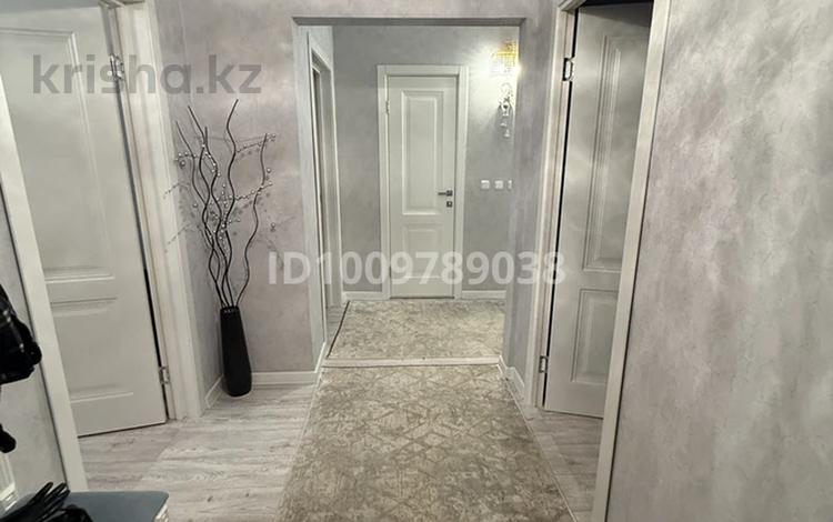 3-бөлмелі пәтер · 69.6 м² · 6/9 қабат, Железнодорожная 38, бағасы: 30 млн ₸ в Аксае — фото 2