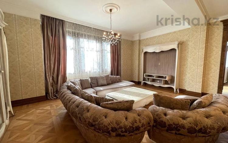 4-бөлмелі пәтер · 226 м² · 2/3 қабат, Керей-Жәнібек хандар 276/15, бағасы: 400 млн ₸ в Алматы, Медеуский р-н — фото 10