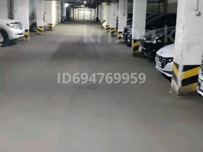 Паркинг · 18 м² · Хусаинова 225 — Розыбакиева за 3 млн ₸ в Алматы
