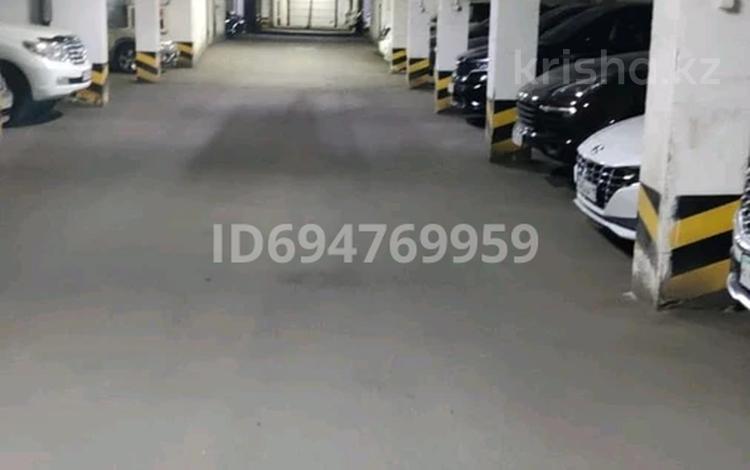 Паркинг · 18 м² · Хусаинова 225 — Розыбакиева за 3 млн ₸ в Алматы — фото 4