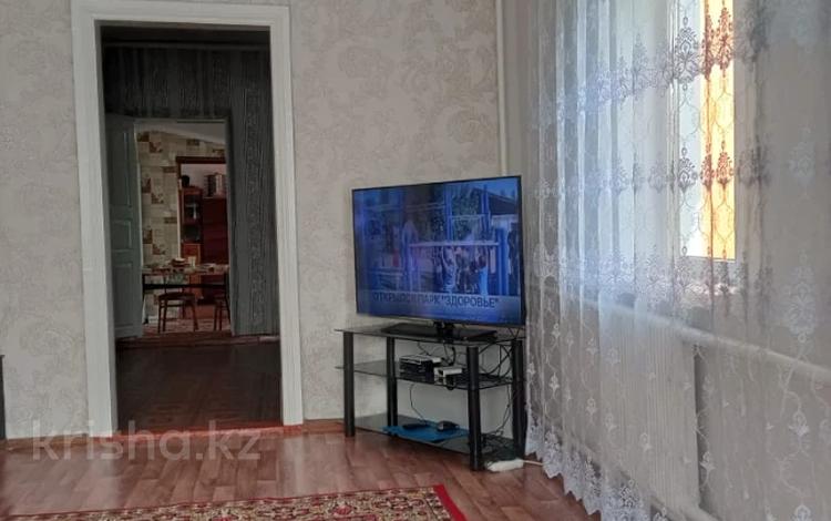 Отдельный дом • 4 комнаты • 74.3 м² • 4 сот., Ленинградская за 15.8 млн 〒 в Костанае — фото 2