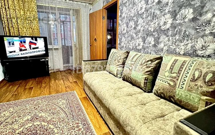 3-комнатная квартира · 57 м² · 3/5 этаж, мкр Новый Город, Лободы 29 за 20 000 ₸ в Караганде, Казыбек би р-н — фото 2