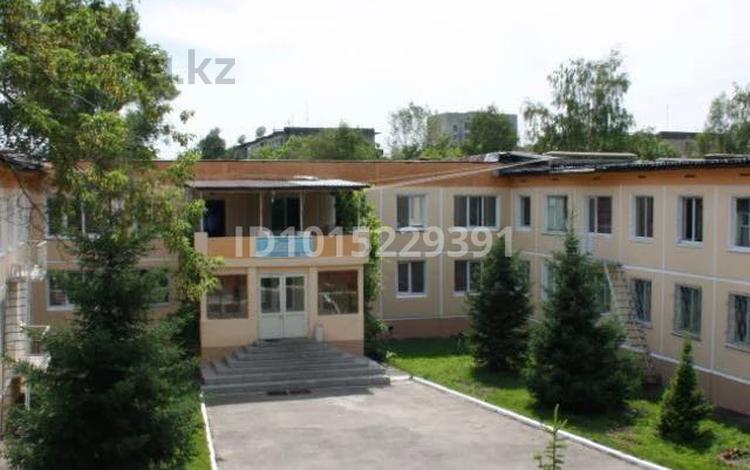 30-комнатная квартира · 900 м² · 2 этаж, Бурова 20/1 — Орталыққа жақын за 15 000 ₸ в Усть-Каменогорске — фото 4