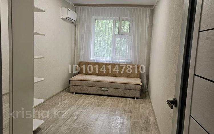 2-бөлмелі пәтер · 45 м² · 2/5 қабат, Х.Чурина 123, бағасы: 14.9 млн ₸ в Уральске, мкр Школьник — фото 2