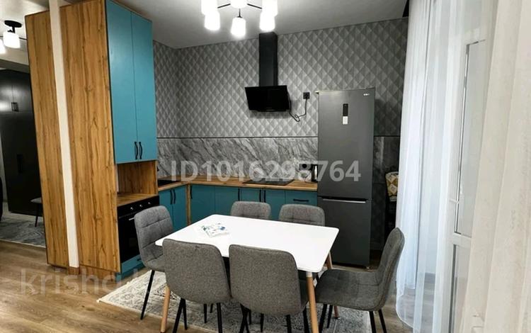 2-комнатная квартира · 65.5 м² · 8/13 этаж, мкр Юго-Восток, Букетова 3 за 300 000 ₸ в Караганде, Казыбек би р-н — фото 2