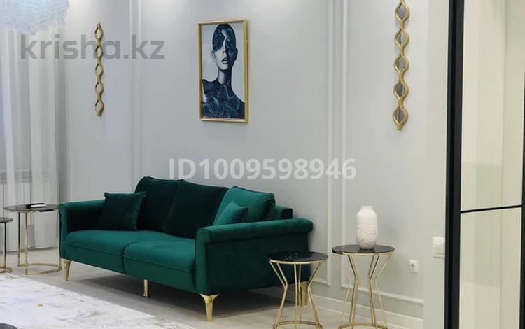 2-бөлмелі пәтер · 70 м² · 9/18 қабат, 17-й мкр 6, бағасы: 500 000 ₸ в Актау — фото 2