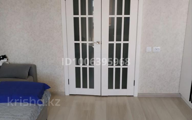 2-комнатная квартира · 41.4 м² · 8/10 этаж, мкр Юго-Восток, Таттимбета — С/м.Магнум и кафе Тапчан. за 25 млн ₸ в Караганде, Казыбек би р-н — фото 2