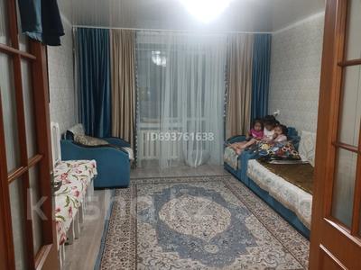 3-комнатная квартира, 60 м², 3/5 этаж, Жекибаева 135 за 15.5 млн 〒 в Караганде, Алихана Бокейханова р-н