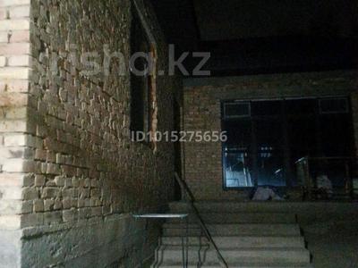 Отдельный дом · 4 комнаты · 160 м² · 6 сот., Виноградная 11 — Магазин центр за 35 млн ₸ в Боралдае (Бурундай), мкр Водник-1