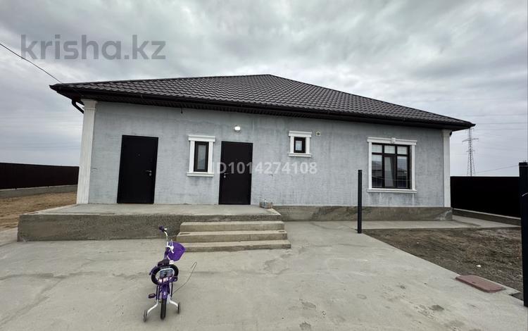 Отдельный дом · 5 комнат · 200 м² · 10 сот., мкр Аксай, Жібек жолы за 40 млн ₸ в Атырау — фото 2