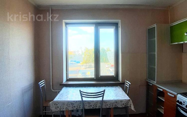 2-бөлмелі пәтер · 50.6 м² · 3/9 қабат, 9-ші шағым аудан, бағасы: 19.5 млн ₸ в Костанае, 9-й микрорайон — фото 2