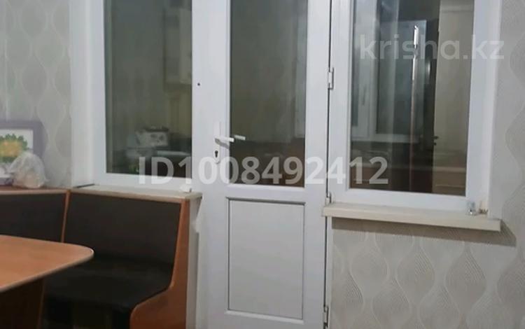 2 бөлме · 500 м² · 5/5 қабат, 18-й микрорайон, 18-й микрорайон — Эльдора остановка 18 рыскулова, бағасы: 30 000 ₸ в Шымкенте, Аль-Фарабийский р-н — фото 9