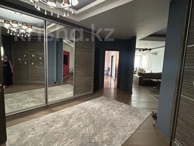 4-комнатная квартира · 197 м² · 4/6 этаж, Рахмадиева 12 за 170 млн ₸ в Алматы, Бостандыкский р-н