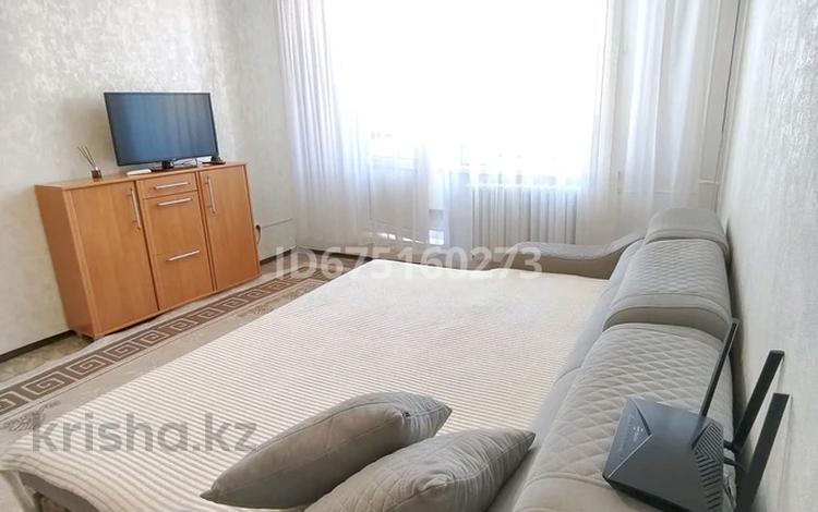1-бөлмелі пәтер · 40 м² · 3/9 қабат, 5 микрорайон, бағасы: 9 000 ₸ в Аксае — фото 27