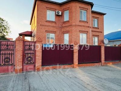 Отдельный дом · 8 комнат · 265 м² · 10 сот., мкр Лесхоз-2, Ғабит Мүсірепов 39 за 67 млн 〒 в Атырау