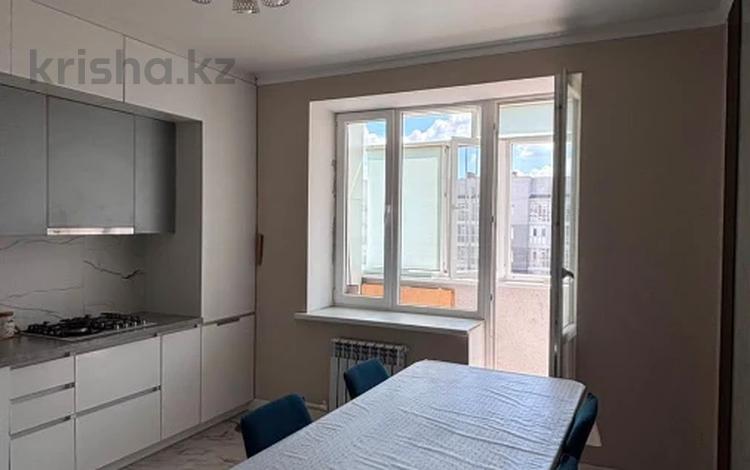 3-бөлмелі пәтер · 99.1 м² · 5/5 қабат, Алтын орда ш/а., бағасы: 36 млн ₸ в Актобе, мкр. Алтын орда — фото 11