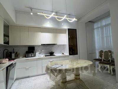 4-комнатная квартира · 133.7 м² · 5/5 этаж, мкр. Алтын орда 357 за 54 млн 〒 в Актобе