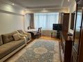 3-комнатная квартира · 90 м² · 3/5 этаж, мкр Самал, проспект Достык 109 за 550 000 ₸ в Алматы, Медеуский р-н