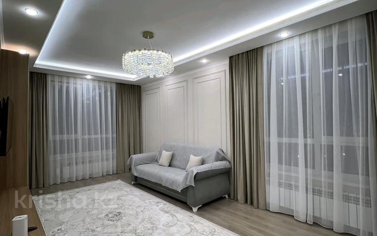 2-комнатная квартира · 70 м² · 10/16 этаж, Утеген батыра 11 — Утеген батыра возле Сайран за 30 000 ₸ в Алматы, Ауэзовский р-н — фото 2