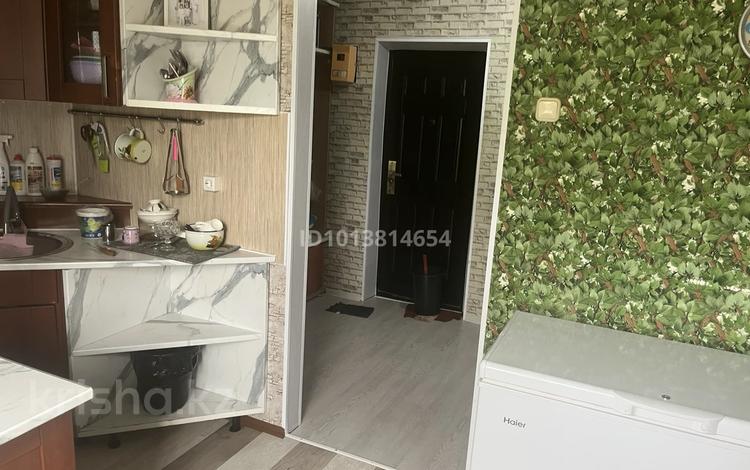 2-бөлмелі пәтер · 50 м² · 1/3 қабат, Сатпаева 50, бағасы: 13.5 млн ₸ в Актобе, жилой массив Жилянка — фото 2